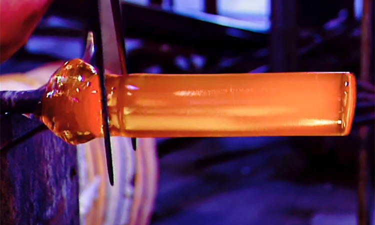 Exploitation des roches - La fabrication du verre - 1mn 48s